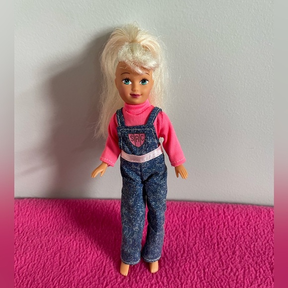 Vintage Kid Kore Doll in Original Outfit (1992) 7.5” - Picture 4 of 6